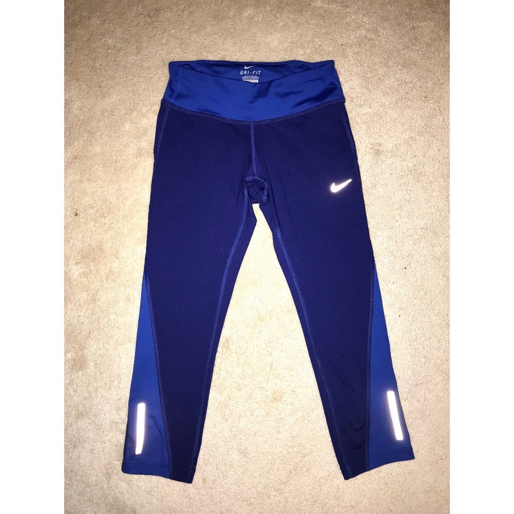 Nike dri-fit crop leggings with drawstring xs